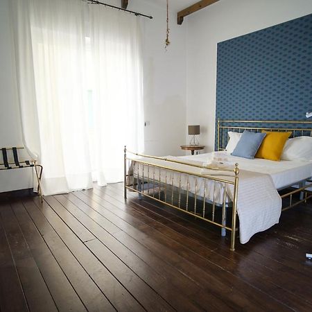 Cittadella Rooms ซาแลร์โน ภายนอก รูปภาพ