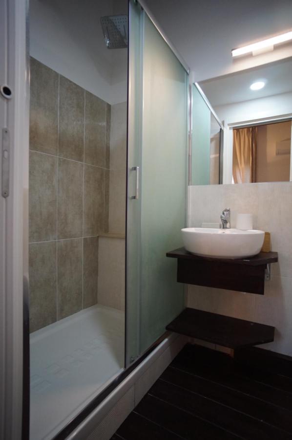 Cittadella Rooms ซาแลร์โน ภายนอก รูปภาพ
