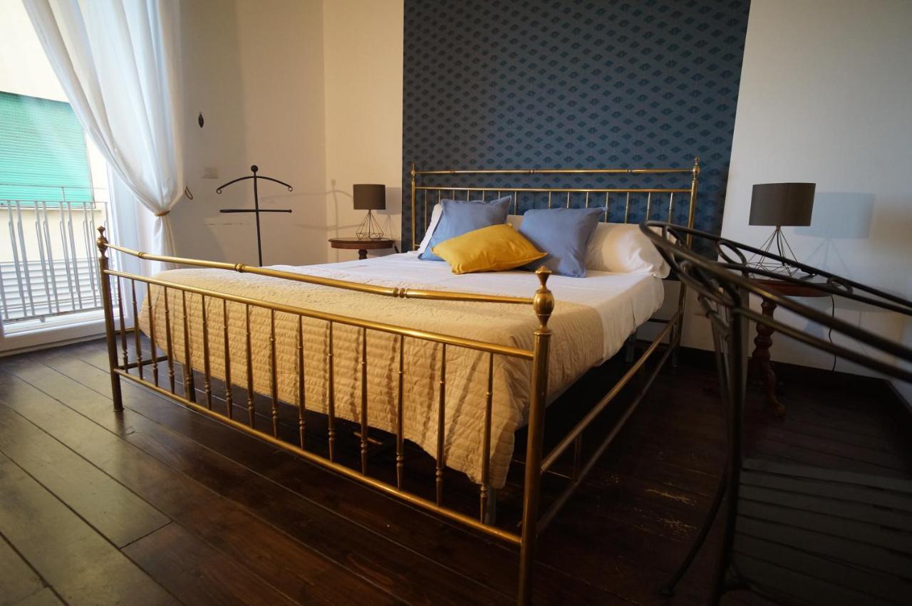 Cittadella Rooms ซาแลร์โน ภายนอก รูปภาพ