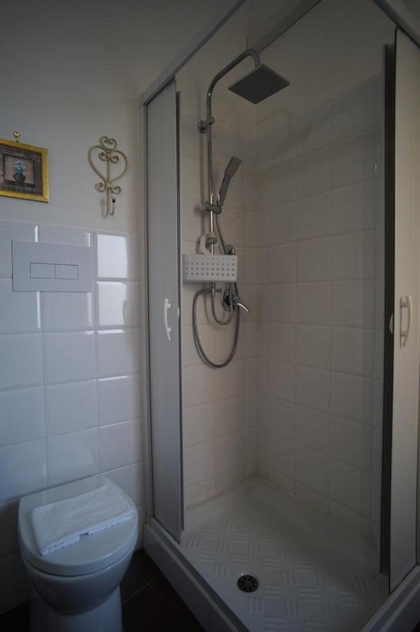 Cittadella Rooms ซาแลร์โน ภายนอก รูปภาพ