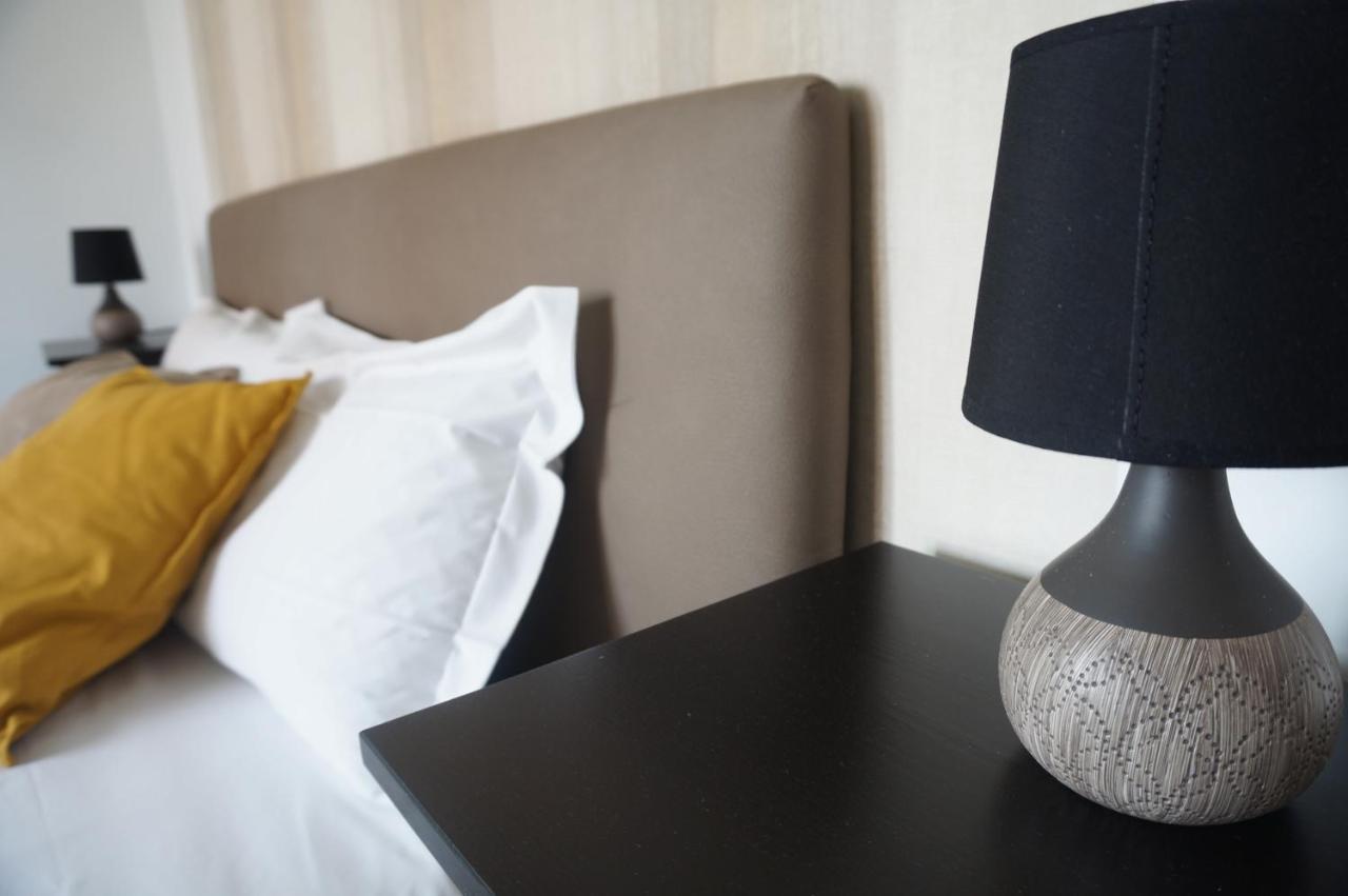Cittadella Rooms ซาแลร์โน ภายนอก รูปภาพ